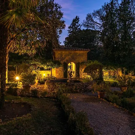 Villa Lemura 16&4, Emma