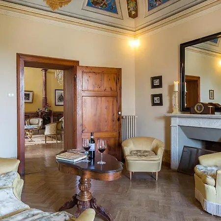 Lemura 16&4, Emma Villa Panicale