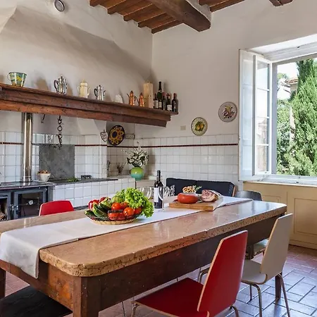 Lemura 16&4 Villa Panicale