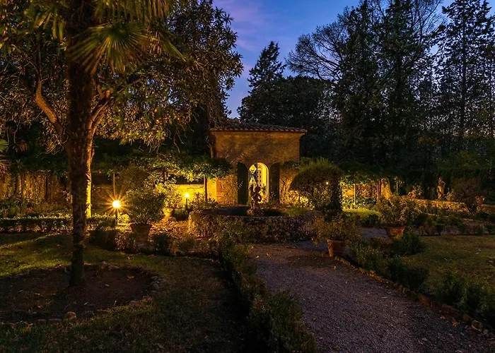 Villa Lemura 16&4, Emma