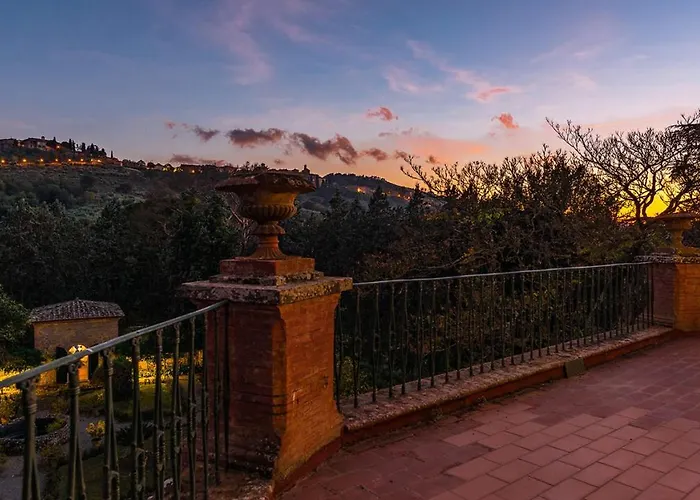 Villa Lemura 16&4, Emma Panicale