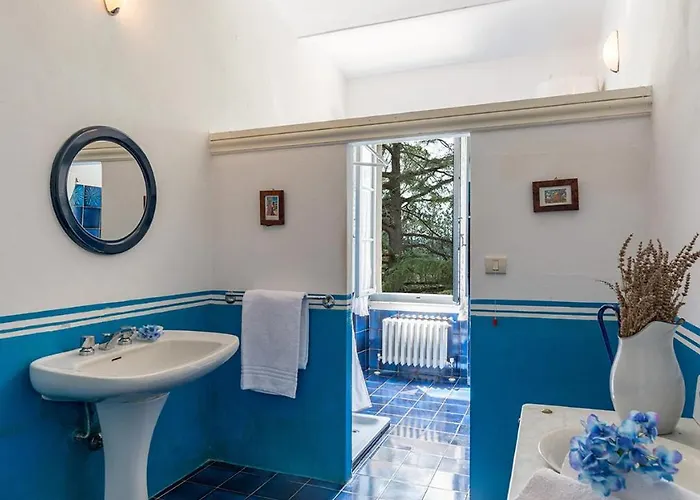 Lemura 16&4, Emma Panicale