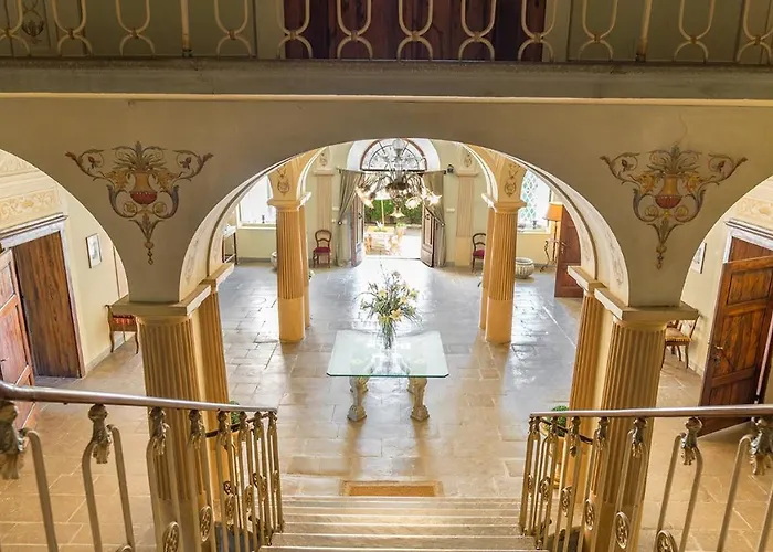 Lemura 16&4, Emma Villa *