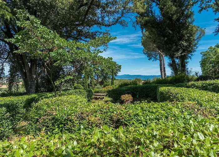 Lemura 16&4, Emma Villa